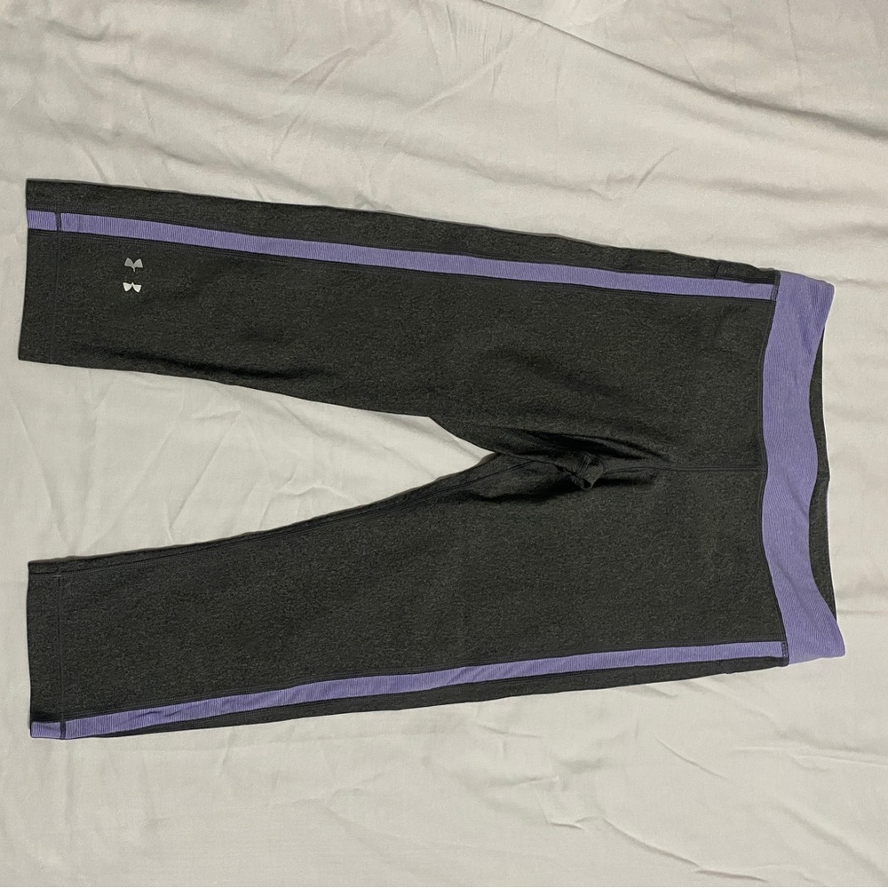 (3 for $10) Under Armour crop pants